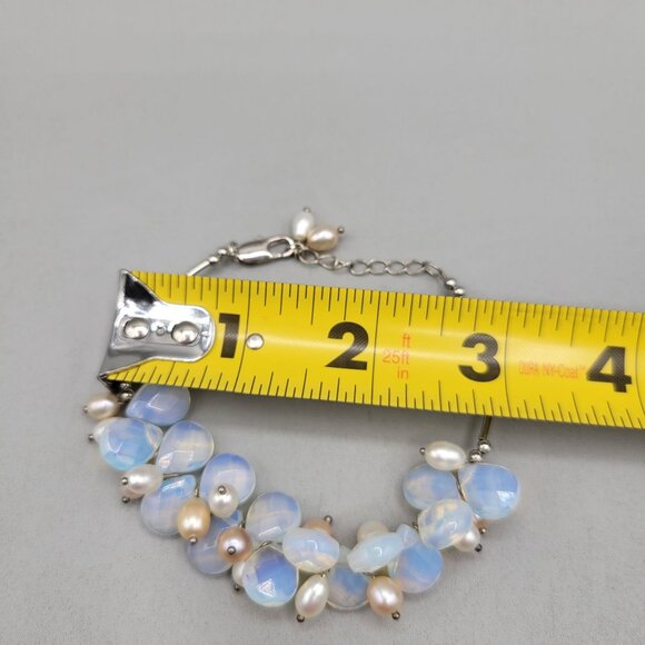 Opalescent Beaded Bracelet Acrylic Faceted with Faux Pearls Silver Tone Chain - Picture 6 of 6